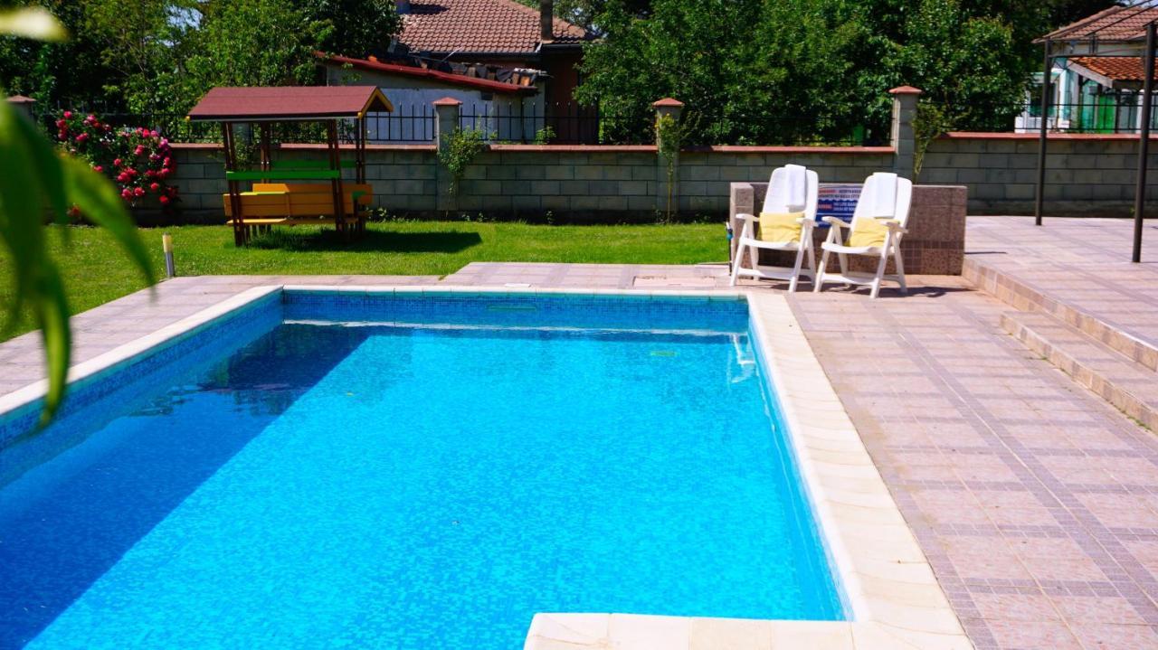 Вила Релакс - Villa Relax Sokolovo Bagian luar foto