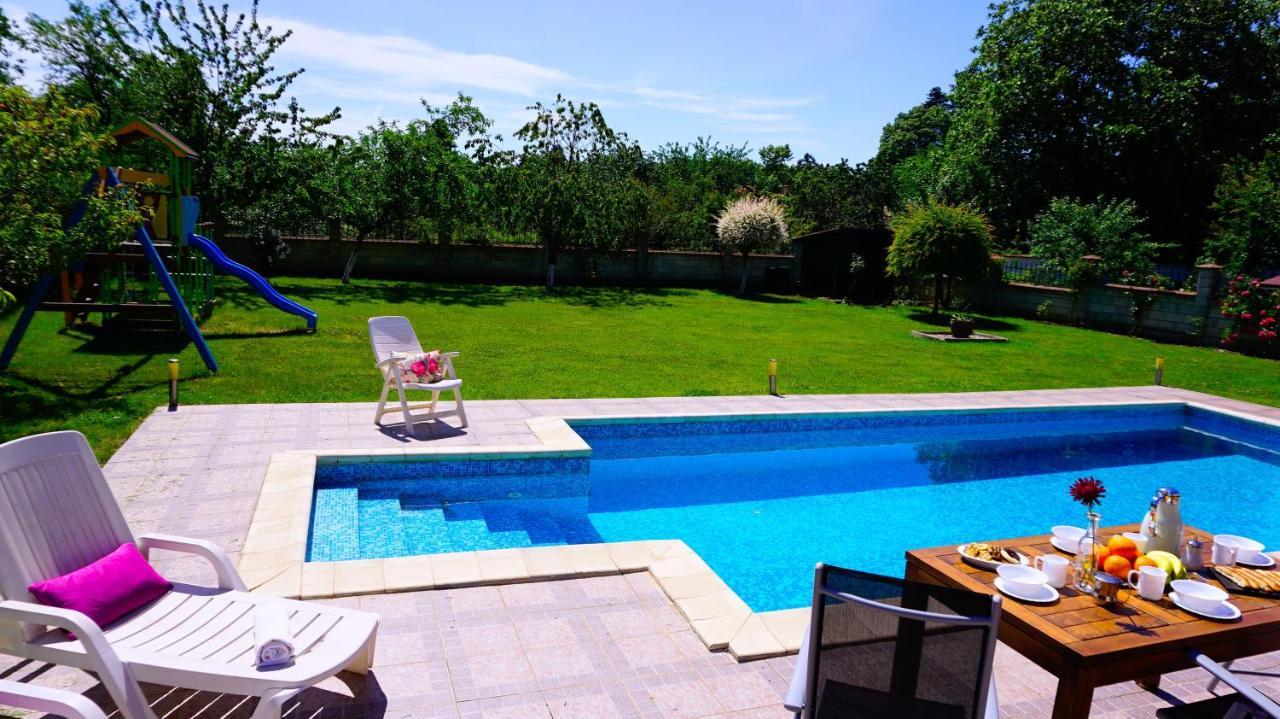 Вила Релакс - Villa Relax Sokolovo Bagian luar foto
