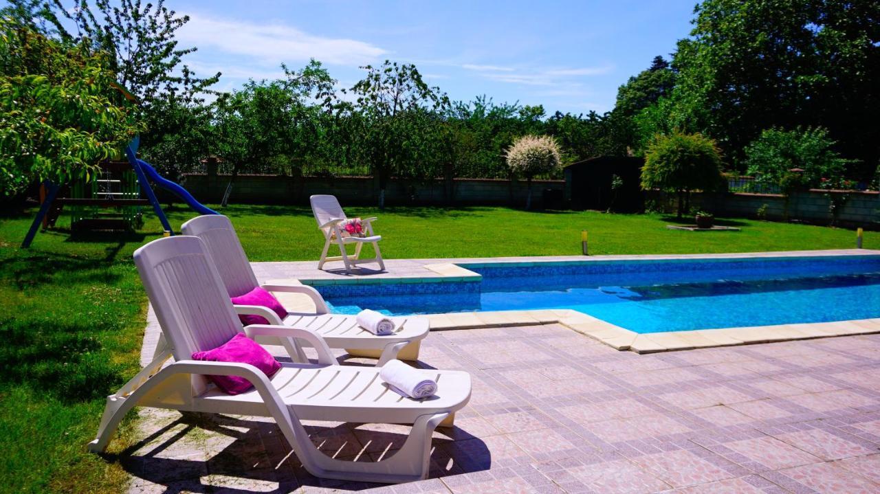 Вила Релакс - Villa Relax Sokolovo Bagian luar foto