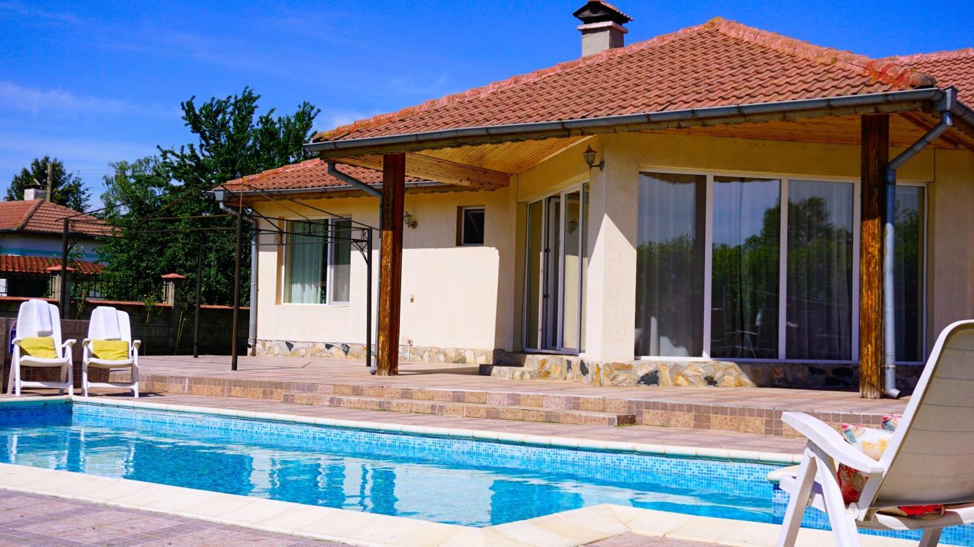 Вила Релакс - Villa Relax Sokolovo Bagian luar foto