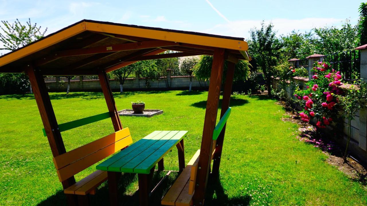 Вила Релакс - Villa Relax Sokolovo Bagian luar foto