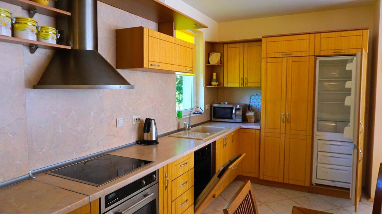 Вила Релакс - Villa Relax Sokolovo Bagian luar foto