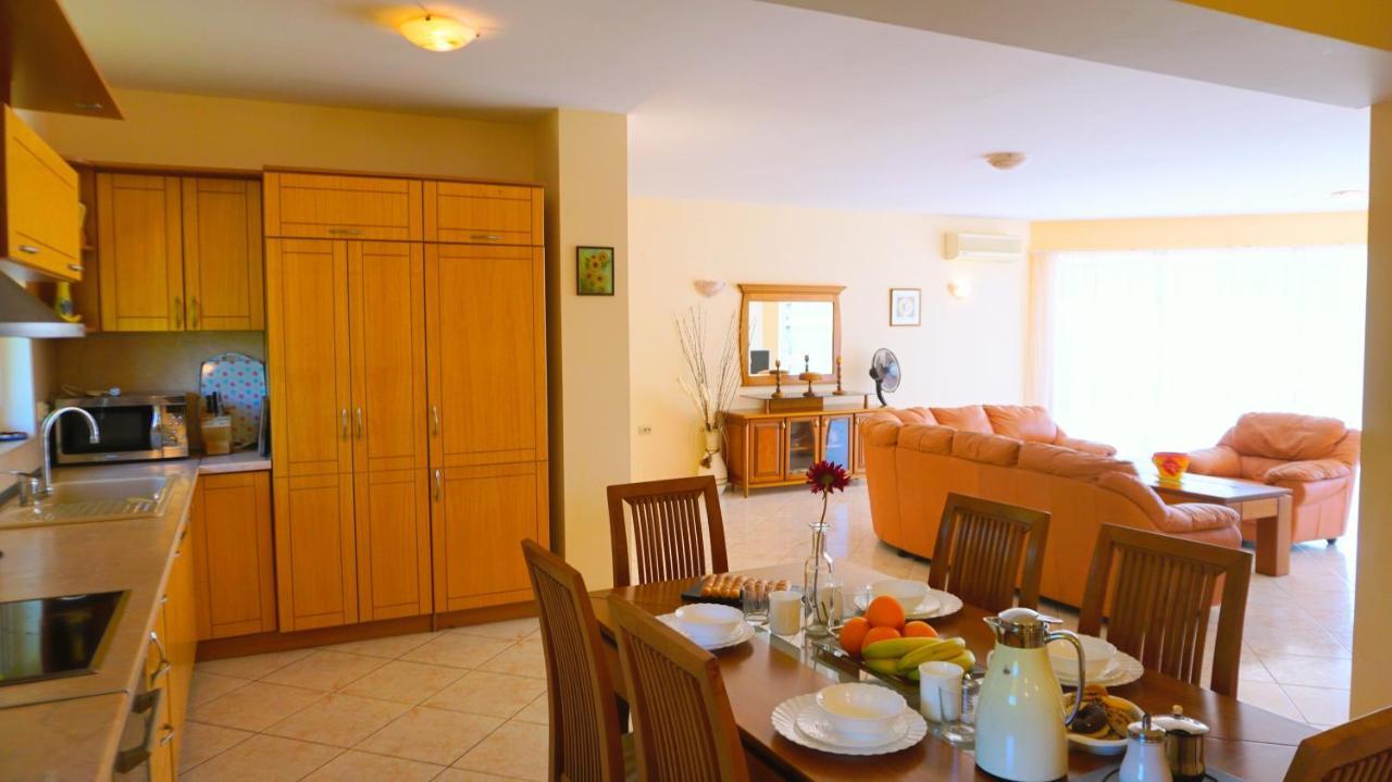 Вила Релакс - Villa Relax Sokolovo Bagian luar foto