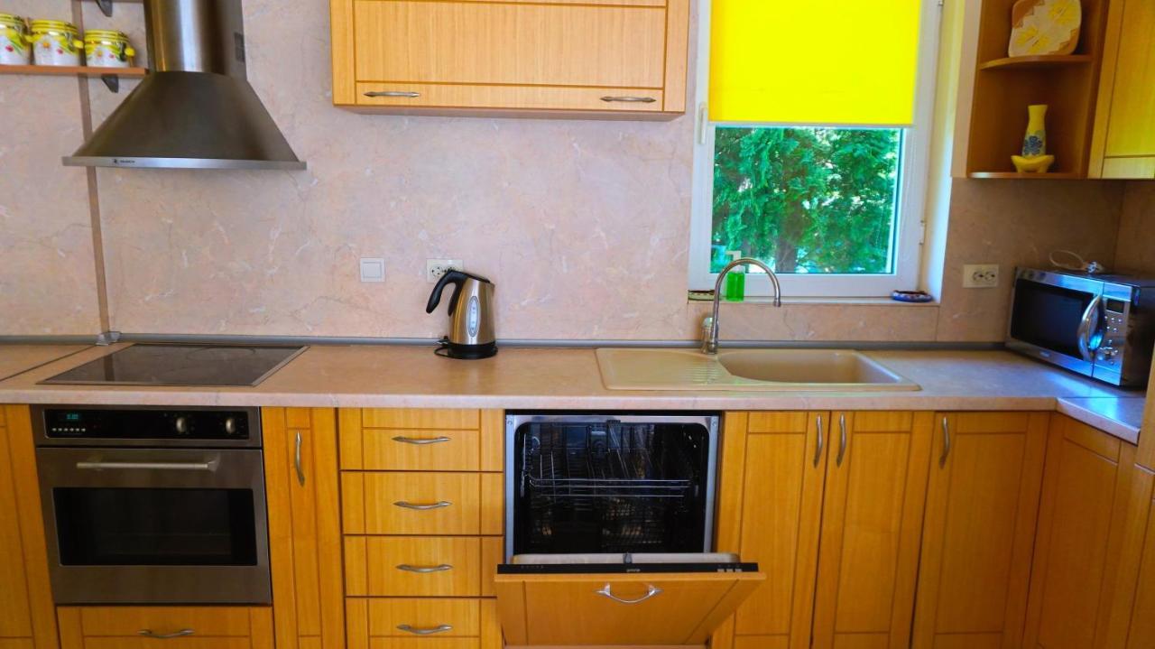Вила Релакс - Villa Relax Sokolovo Bagian luar foto